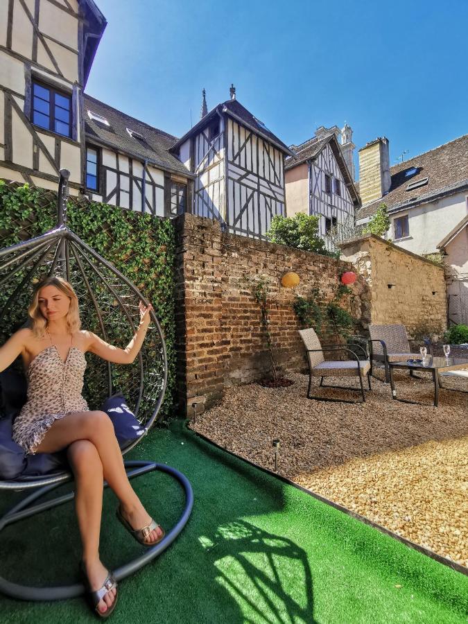 Le Spa De La Cathedrale - Jacuzzi - Sauna - Champagne - Netflix - Wifi Troyes Esterno foto