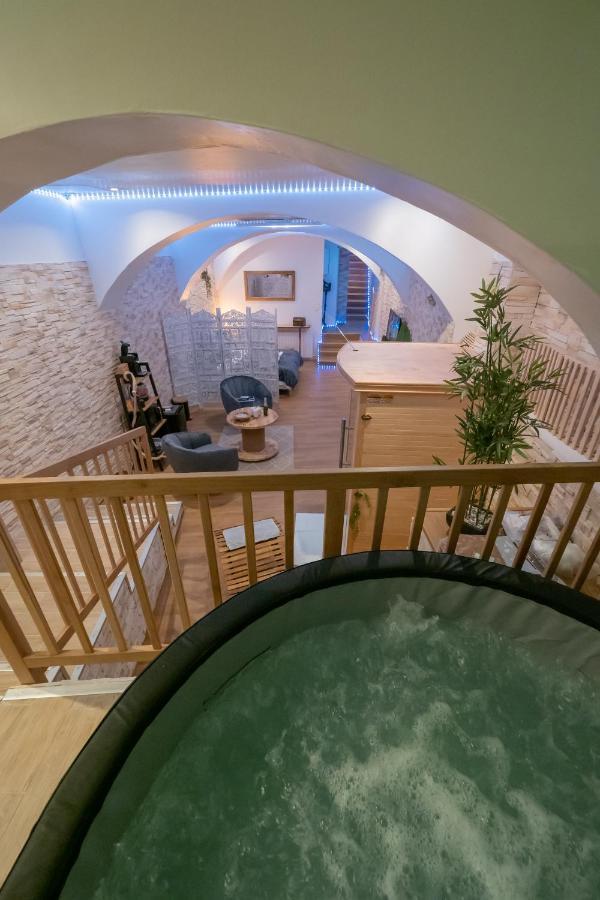 Le Spa De La Cathedrale - Jacuzzi - Sauna - Champagne - Netflix - Wifi Troyes Esterno foto