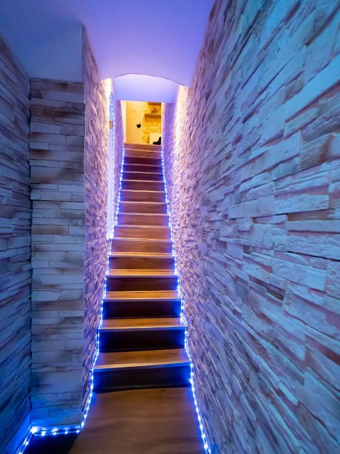 Le Spa De La Cathedrale - Jacuzzi - Sauna - Champagne - Netflix - Wifi Troyes Esterno foto