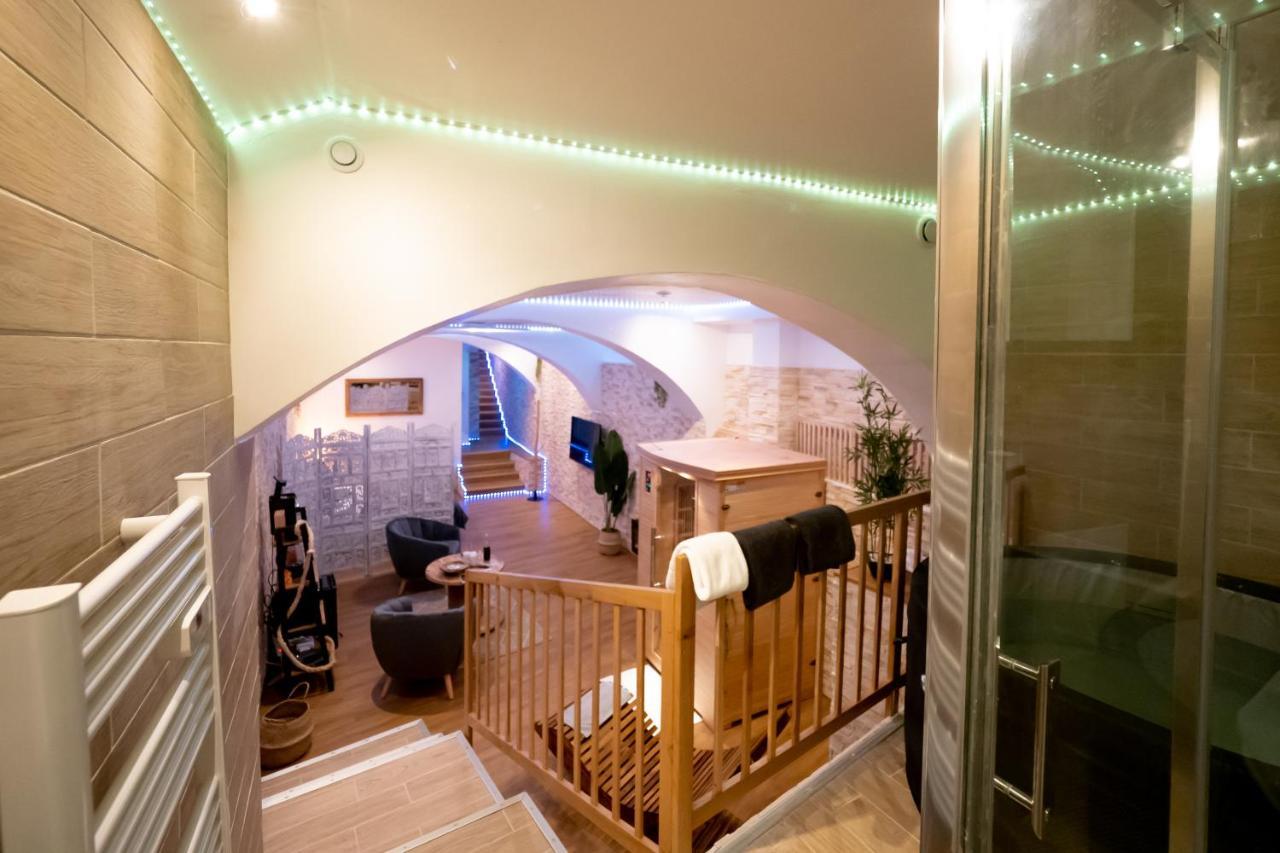 Le Spa De La Cathedrale - Jacuzzi - Sauna - Champagne - Netflix - Wifi Troyes Esterno foto