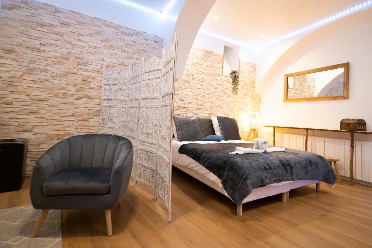 Le Spa De La Cathedrale - Jacuzzi - Sauna - Champagne - Netflix - Wifi Troyes Esterno foto